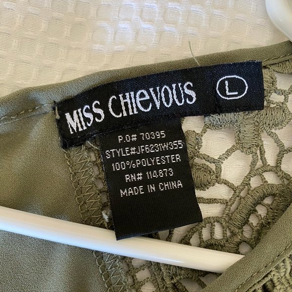 Flowy Army Green Tank - Picture 4 of 4